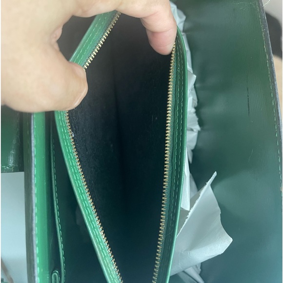 COPY - LOUIS VUITTON Epi Capucines Shoulder Bag Green - Picture 10 of 14